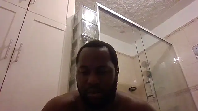 Snapshot of Bighood_T chatting on 03-10-26, 04:50 Bighood T online show from 03-10-26, 04:50