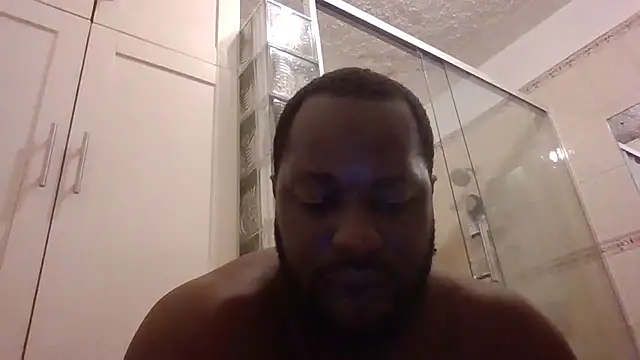 Bighood T online show from 06-25-26, 05:23