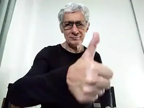 Snapshot of BIGUNCUTHARDCOCK chatting on 02-23-25, 04:57 BIGUNCUTHARDCOCK online show from 02-23-25, 04:57