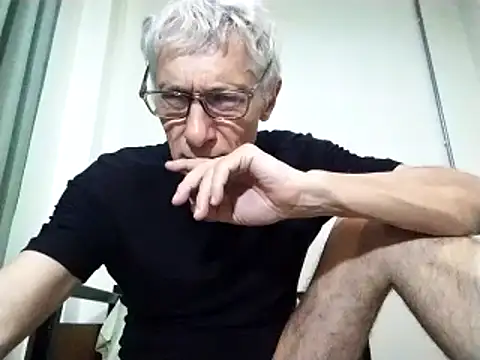 Snapshot of BIGUNCUTHARDCOCK chatting on 02-24-25, 05:11 BIGUNCUTHARDCOCK online show from 02-24-25, 05:11
