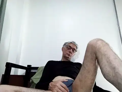 Snapshot of BIGUNCUTHARDCOCK chatting on 03-11-25, 10:51 BIGUNCUTHARDCOCK online show from 03-11-25, 10:51