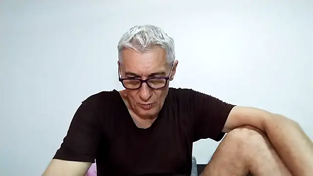 BIGUNCUTHARDCOCK online show from 04-28-26, 02:27