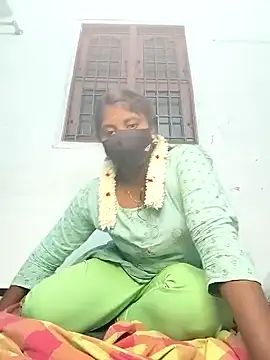 Snapshot of tamilachi4u chatting on 12-16-24, 04:16 tamilachi4u online show from 12-16-24, 04:16