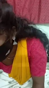 Snapshot of tamilachi4u chatting on 12-28-24, 04:20 tamilachi4u online show from 12-28-24, 04:20