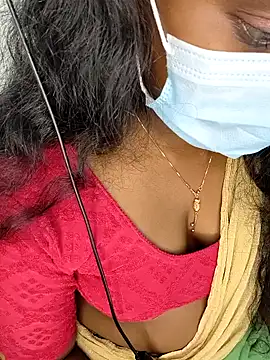 Snapshot of tamilachi4u chatting on 02-16-25, 05:04 tamilachi4u online show from 02-16-25, 05:04