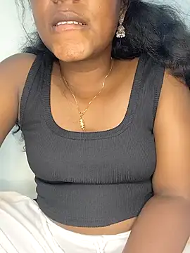 Snapshot of tamilachi4u chatting on 02-17-25, 05:43 tamilachi4u online show from 02-17-25, 05:43