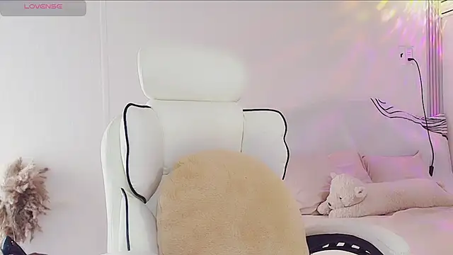 Luli-bae online show from 09-26-25, 03:21