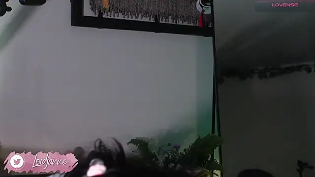 Snapshot of loIijanne chatting on 10-26-25, 08:26 loIijanne online show from 10-26-25, 08:26