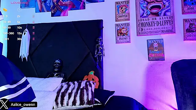 Aliceowenn online show from 10-21-25, 09:26