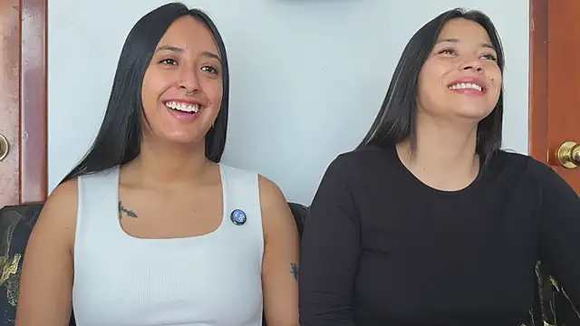 2SummerLove1 online show from 11-16-25, 02:11