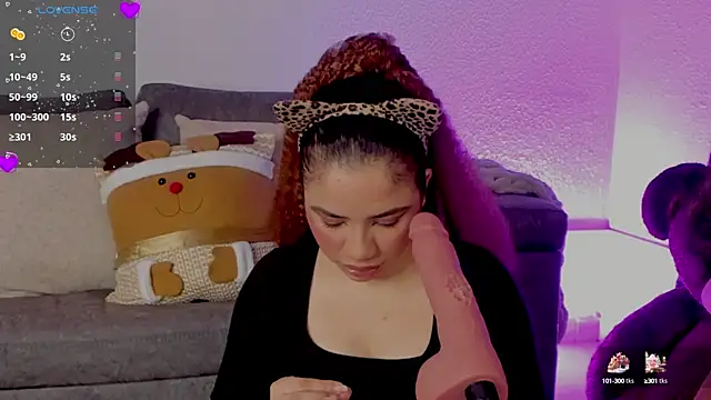 Snapshot of Queen_Deepthroat chatting on 01-04-25, 11:38 Queen Deepthroat online show from 01-04-25, 11:38