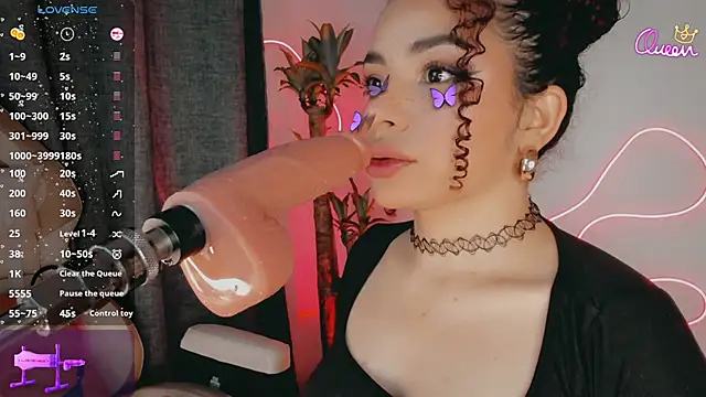 Snapshot of Queen_Deepthroat chatting on 02-24-26, 11:03 Queen Deepthroat online show from 02-24-26, 11:03