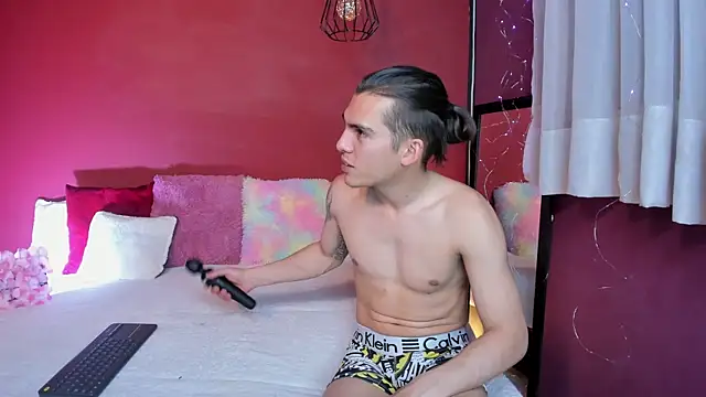  Tattoo Couple online show from 11-15-25, 02:02