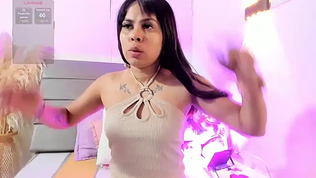 Julieta Coopeer  online show from 04-20-26, 10:40