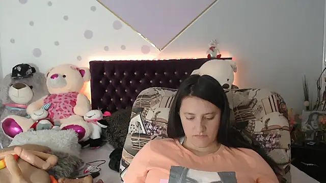 Snapshot of Lorenahot_06 chatting on 03-03-25, 09:26 Lorenahot 06 online show from 03-03-25, 09:26