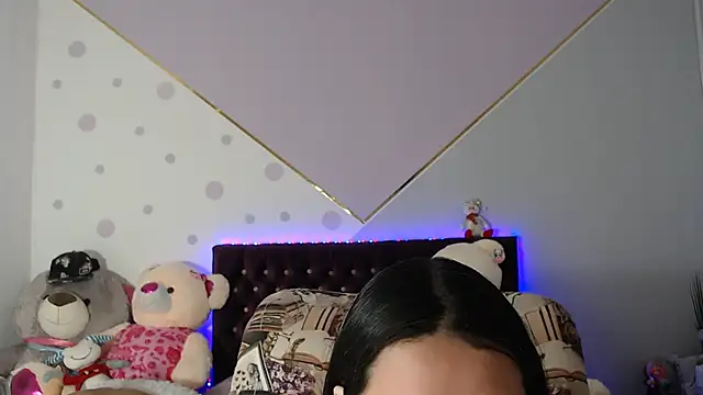 Snapshot of Lorenahot_06 chatting on 09-08-25, 05:45 Lorenahot 06 online show from 09-08-25, 05:45