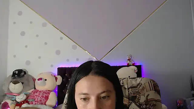 Snapshot of Lorenahot_06 chatting on 09-10-25, 05:57 Lorenahot 06 online show from 09-10-25, 05:57