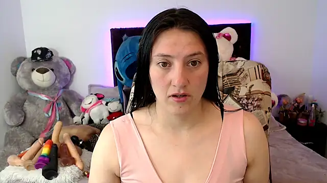 Snapshot of Lorenahot_06 chatting on 11-14-25, 07:45 Lorenahot 06 online show from 11-14-25, 07:45