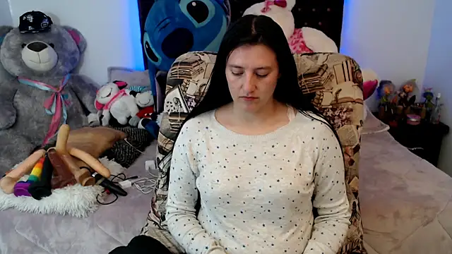 Snapshot of Lorenahot_06 chatting on 12-19-25, 07:32 Lorenahot 06 online show from 12-19-25, 07:32