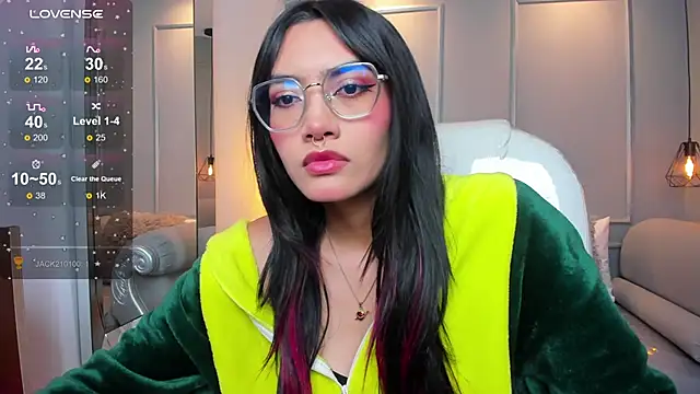 Snapshot of AzuraKindong chatting on 11-14-25, 07:45 AzuraKindong online show from 11-14-25, 07:45