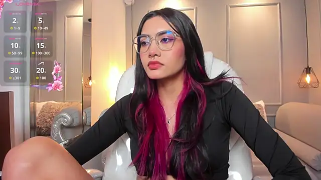 Snapshot of AzuraKindong chatting on 01-16-26, 07:18 AzuraKindong online show from 01-16-26, 07:18