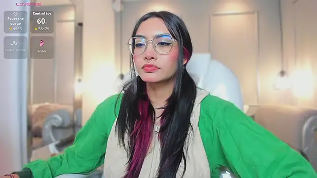 Snapshot of AzuraKindong chatting on 02-02-26, 07:34 AzuraKindong online show from 02-02-26, 07:34