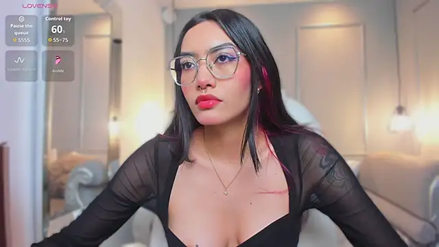 Snapshot of AzuraKindong chatting on 02-04-26, 07:20 AzuraKindong online show from 02-04-26, 07:20