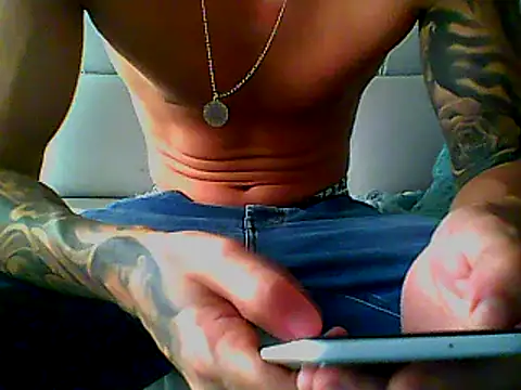 Skater29xx2 online show from 03-03-25, 07:49