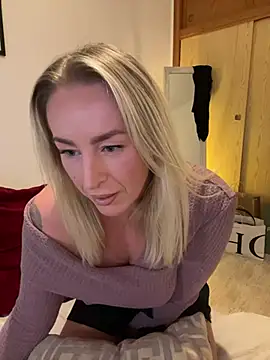 Snapshot of ChristyAdair chatting on 12-24-24, 08:38 ChristyAdair online show from 12-24-24, 08:38