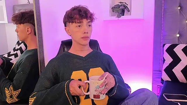 Tomy Rox online show from 11-30-25, 06:06