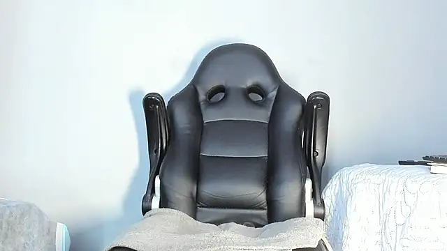 Dancelwashington online show from 10-25-25, 08:03