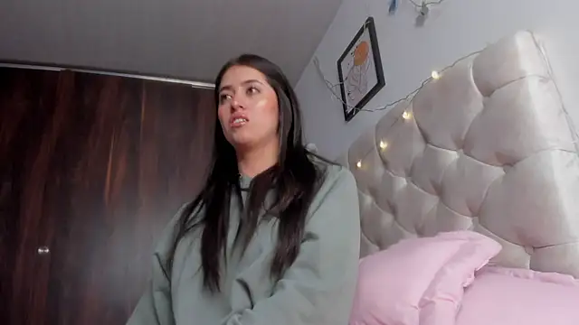 ChanellGV online show from 01-30-25, 06:21