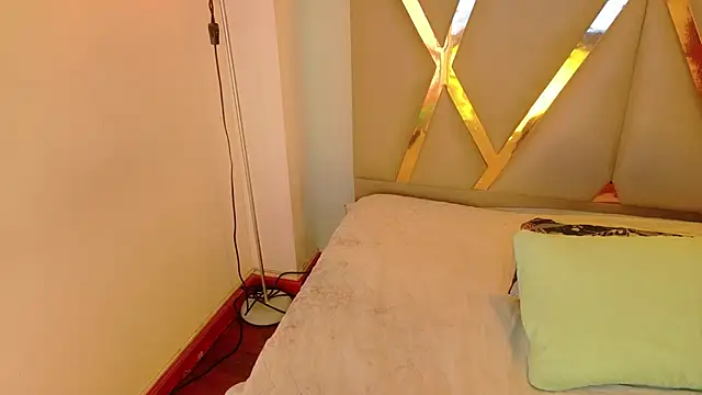 cattaleeyaa online show from 10-13-25, 12:27