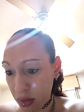 Snapshot of Zorrita_Fox chatting on 09-10-25, 04:40 Zorrita Fox online show from 09-10-25, 04:40