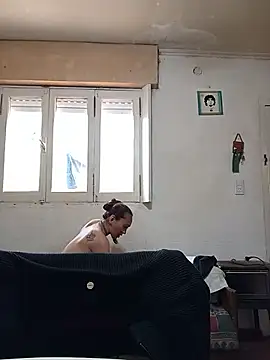 Snapshot of Zorrita_Fox chatting on 09-16-25, 05:14 Zorrita Fox online show from 09-16-25, 05:14