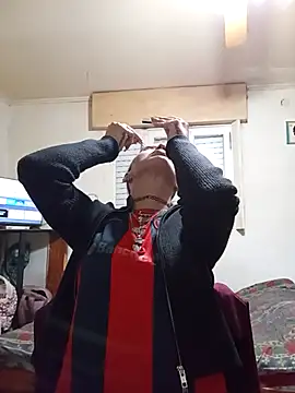 Snapshot of Zorrita_Fox chatting on 10-25-25, 12:40 Zorrita Fox online show from 10-25-25, 12:40