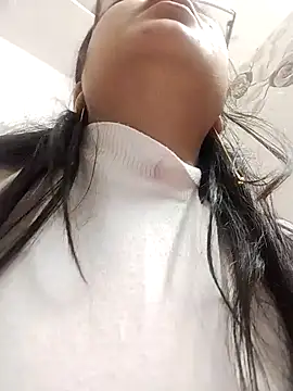 Husnpari20 online show from 12-25-24, 01:30