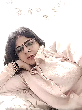 Husnpari20 online show from 12-30-24, 01:48