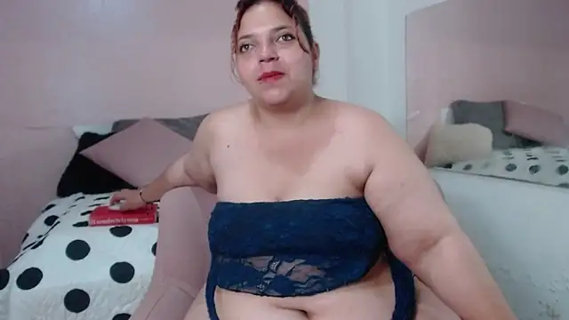 Snapshot of pamelavillaloboss chatting on 04-14-26, 01:11 pamelavillaloboss online show from 04-14-26, 01:11