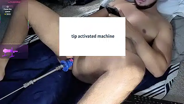 Snapshot of berriess_ chatting on 03-11-26, 12:00 berriess online show from 03-11-26, 12:00