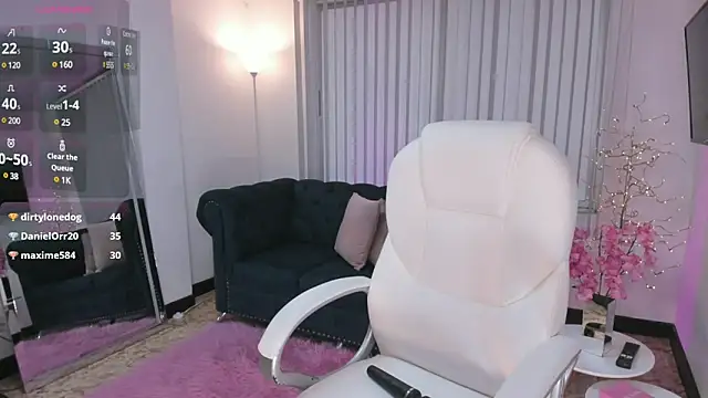 Aida adams online show from 03-06-25, 10:47