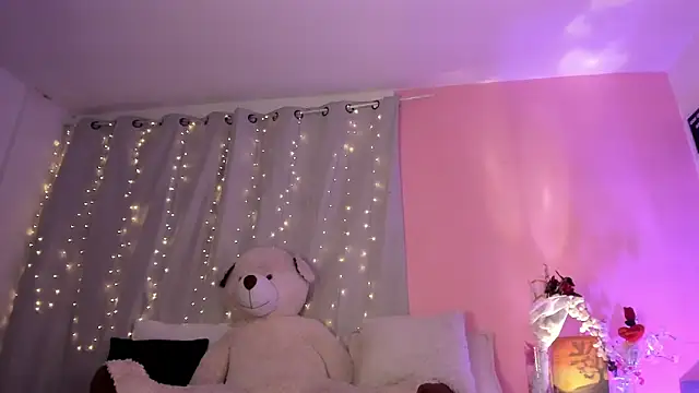 Snapshot of hannacruzsj chatting on 03-10-26, 12:26 hannacruzsj online show from 03-10-26, 12:26