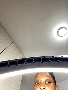 MsWhiteChocolatte online show from 11-16-25, 09:37