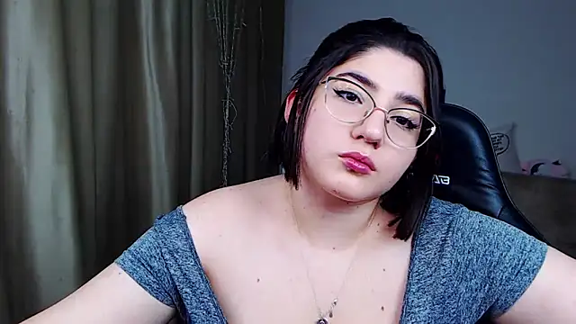 Snapshot of Crazy_Bunya chatting on 12-02-24, 01:35 Crazy Bunya online show from 12-02-24, 01:35