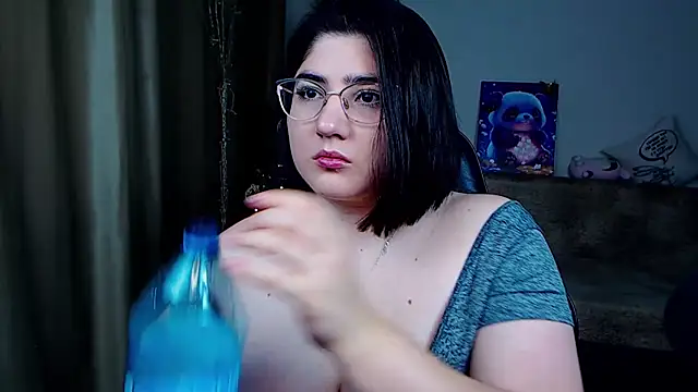 Snapshot of Crazy_Bunya chatting on 12-16-24, 01:43 Crazy Bunya online show from 12-16-24, 01:43