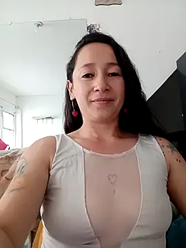 emilypoppy3 online show from 11-28-25, 08:55