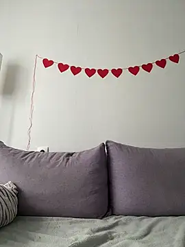 Snapshot of NewLale chatting on 02-15-26, 03:03 NewLale online show from 02-15-26, 03:03