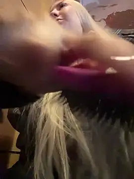 Snapshot of NewLale chatting on 02-23-26, 03:48 NewLale online show from 02-23-26, 03:48