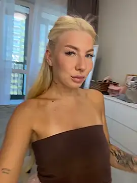 Snapshot of NewLale chatting on 03-30-26, 02:23 NewLale online show from 03-30-26, 02:23