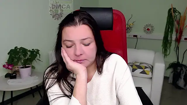 Lily flower7 online show from 10-13-25, 05:40